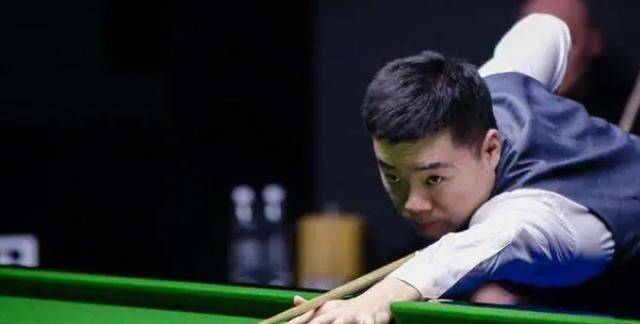 格和球员特 格和球员特